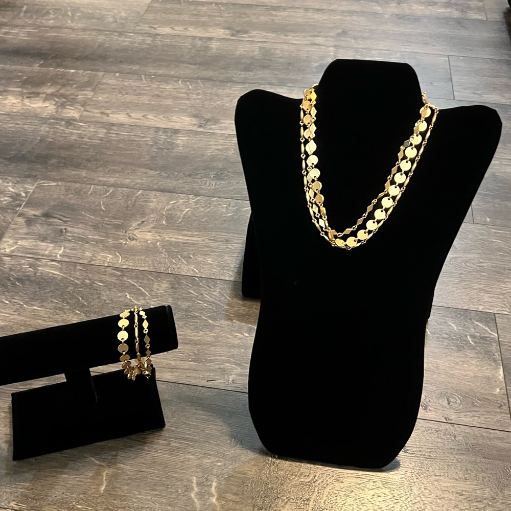 Premier Designs Gold Tone Necklace and Bracelet Set